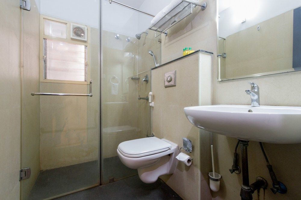 Fabhotel Stay Eeasy Thiruvanmiyur Chennai Exterior foto
